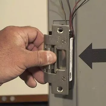 Electric Strike in Four Corners, FL