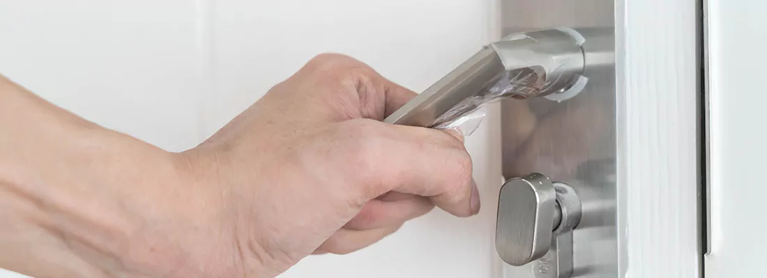 Expert Garage Door Opener Repair and Installation in Four Corners, FL