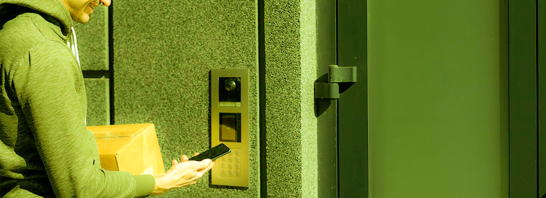 Keyless Entry Systems for Storefronts in Four Corners, FL